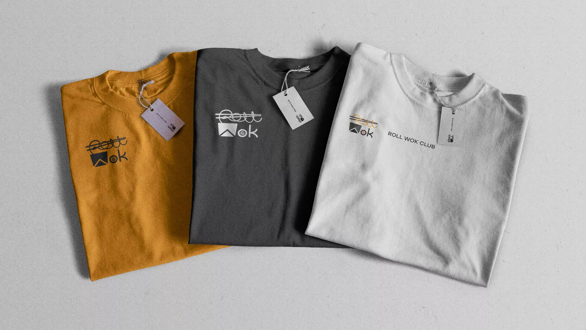 Разработка логотипа суши-бара «Roll Wok Club» в Новой Ляле