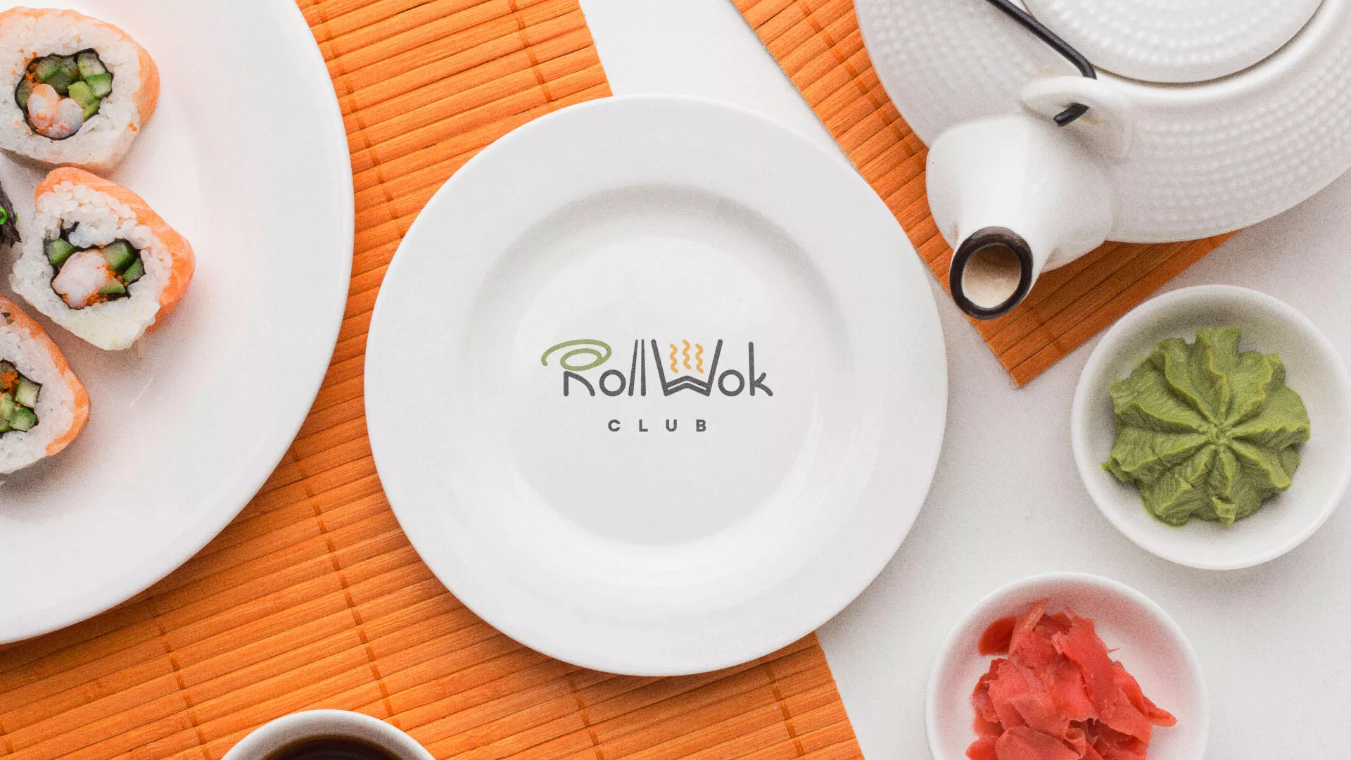 Разработка логотипа и фирменного стиля в Новой Ляле для суши-бара «Roll Wok Club» Разработка логотипа и фирменного стиля в Новой Ляле для суши-бара «Roll Wok Club»